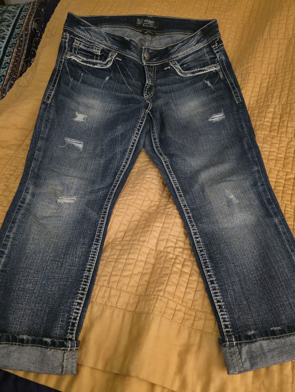 Silver Cropped Ankle Stylish Distressed Dark Wash Women's Jeans Size 31